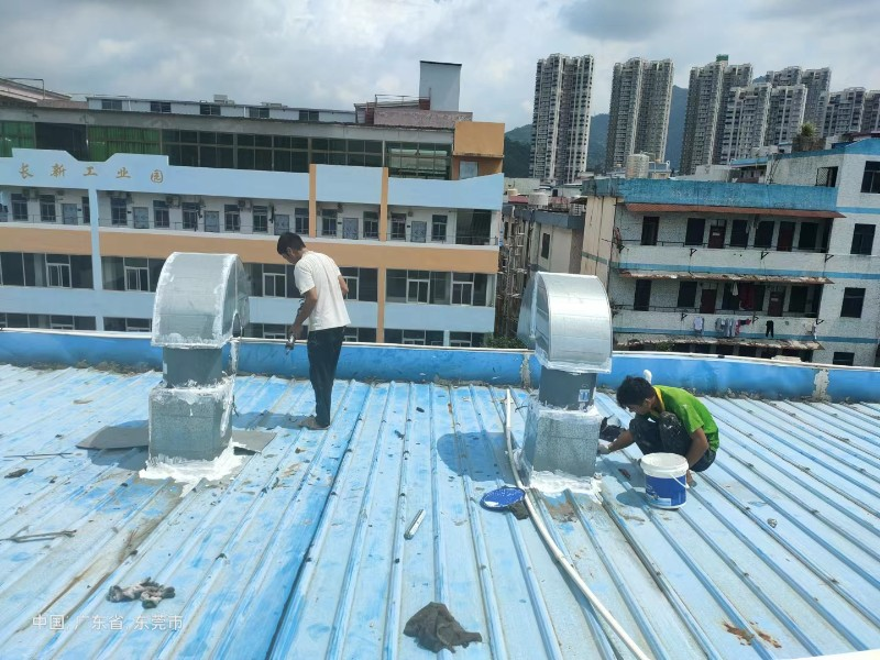 山城钢结构屋面涂料维修方法